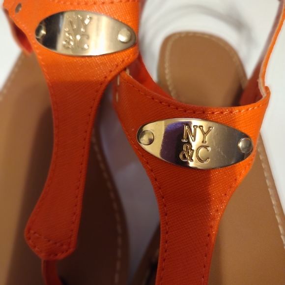 Sandals - Picture 3 of 4